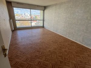 Vente appartement 4 pièces 80 m² Moulins (03000)