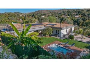 Belle villa neuve de plain-pied dans un domaine fermé à Biot