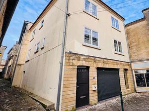 Maison 5 pièces 142 m² à vendre / acheter bourg 33710 ? | ERA Immobilier