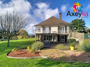 A VENDRE- SAINT-VINCENT-DE-BOISSET- MAISON FAMILIALE SUR TERRAIN DE 5900 M2