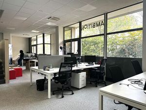 Location Local Professionnel 237m² VILLEURBANNE 69100