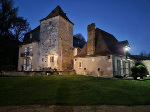 Château à restaurer à Perigueux