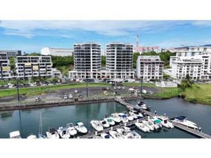 A VENDRE - DERNIER LOCAL NEUF À L'ÉTANG ZABRICOT - RÉSIDENCE CANOPÉE  Martinique