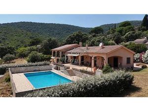 Villa Avec Piscine Et Terrain A Vendre A Cavaliere