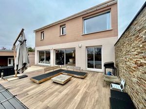 LA-VILLE-DU-BOIS - MAISON INDIVIDUELLE DE STANDING - EXCELLENT ETAT - 167 M2 HAB - JARDIN 