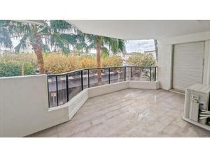 Location appartement 3 pièces 69 m² à Cannes (06400)