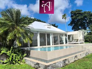 Location Villa F4 avec piscine à débordement Capesterre-Bell