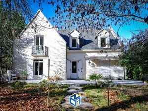 MAISON FAMILIALE 4 CHAMBRES - PARC ARBORÉ - SOUS-SOL COMPLET