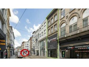 VERLAAGDE PRIJS - Pand met woon/handel functie nabij Meir