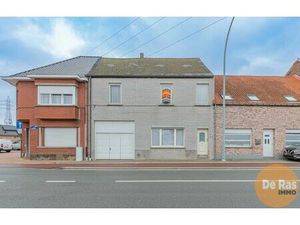 WELLE - Centraal gelegen  ruime woning met garage en tuin