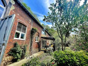 Vente maison 10 pièces 276 m² Lisieux (14100)