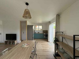 Maison de pêcheur rénovée avec jardin et stationnement  à 600 m de la plage...