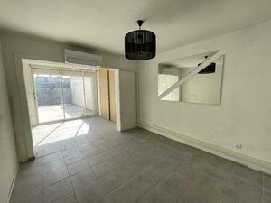 Mèze - Maison divisée en deux appartements avec vue sur le Mont Saint-Clair !