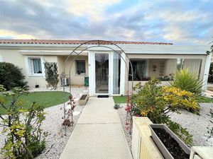 Pavillon T3 avec Jardin et Terrasse dans la résidence Senioriales de Vias