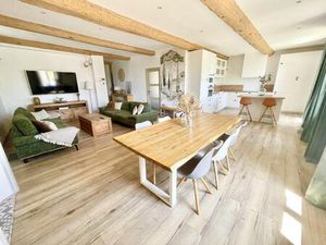 Vigneronne rénovée avec garage et jardin