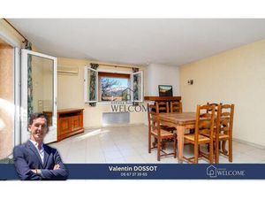 Maison individuelle à Saint-Mathieu-de-Tréviers avec vue déga