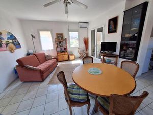 Le Cap D'agde - Falaises - Villa R+1 de type 5 pièces avec garage