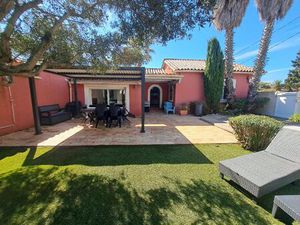 Le Cap D'agde  Rochelongue - Villa T4 plain pied sur terrain de 350m² avec piscine à 100m.