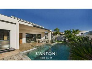 Vias - Magnifique Villa T5 de 145M²- Garage - Piscine - Terrain Arboré de 737M² -