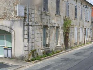 Vente maison 8 pièces 230 m² Rioux (17460)