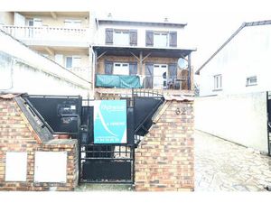 Vente maison 11 pièces  237.00m²  Romainville