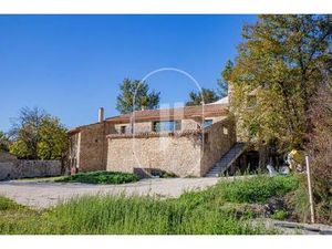 Propriété en pierre à vendre avec vue sur le Mont Ventoux