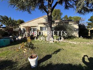 Pujaut Maison de 125 m2 sur 1278 m2