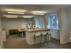 Location Paris 75007