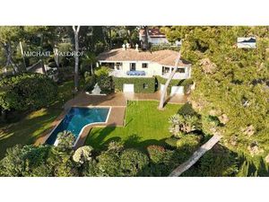 Villa de Luxe à Cap Martin Entourée par la Méditerranée