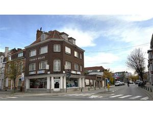 Commercieel te koop in Kortrijk met 6 slaapkamers