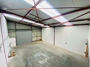 Local commercial et professionnel à vendre au Teich à Sylvabelle