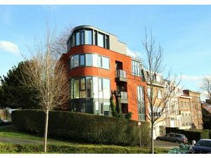 Penthouse à vendre avec garage et terrasse   Woluwe-Saint-Pierre (VBD59444)