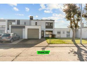 Huis te koop in Oostkamp met 3 slaapkamers