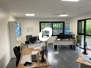 Location Bureau Yvrac 33370