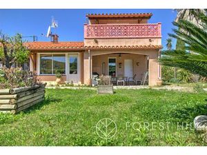 Maison 190 m2 à Maureillas  proche commerces