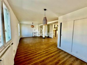 CLERMONT FERRAND- Secteur Vallières - T2 de 57 m2  parking et cave