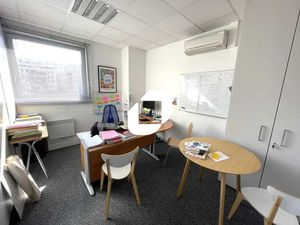 A LOUER  Plusieurs surfaces de bureaux à louer VILLEURBANNE