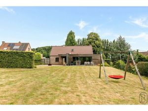 Huis te koop in Frasnes-lez-Anvaing met 5 slaapkamers