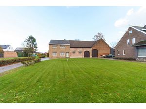 Huis te koop in Blaasveld met 5 slaapkamers