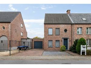 Huis te koop in Kapellen met 3 slaapkamers