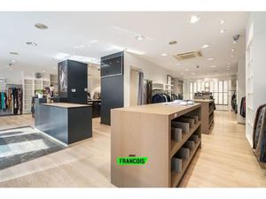 Commercieel te koop in Sleidinge