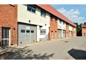 A LOUER  Surfaces fonctionnelles proche A6