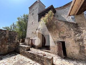 Maison Lamagdelaine 10 pièce(s) 262.19 m2