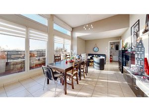 Attique 4 pièces de 89 m² à Cernay (68700).