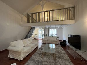 Appartement hyper centre ville d'Agen avec un Garage.