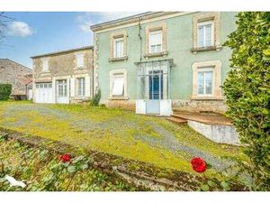 Vente Maison à Fontenay-le-Comte (85200) : à vendre / 91m² Fontenay-le-Comte