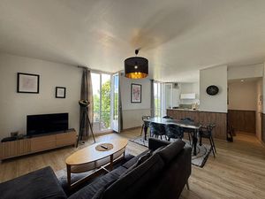 Location appartement 4 pièces 89m2 Reims 51100 - 1305 € - Surface Privée