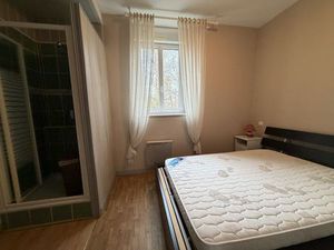Location appartement 2 pièces 32m2 Reims 51100 - 558 € - Surface Privée