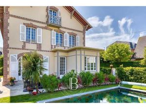 Deauville Triangle d'Or - Villa d'exception - 6 chambres - jardin avec piscine