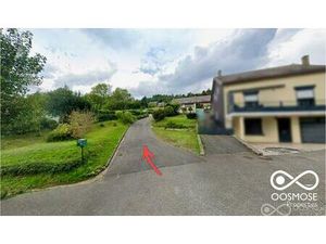 Beau pavillon de plain-pied avec un grand jardin